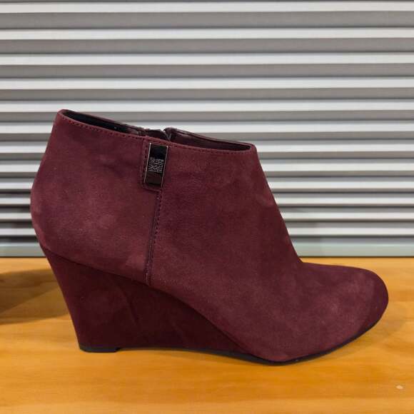 Anne Klein Trumble Boots Womens 9M Burgundy Wedge Ankle Boots Zip Up - Picture 7 of 10